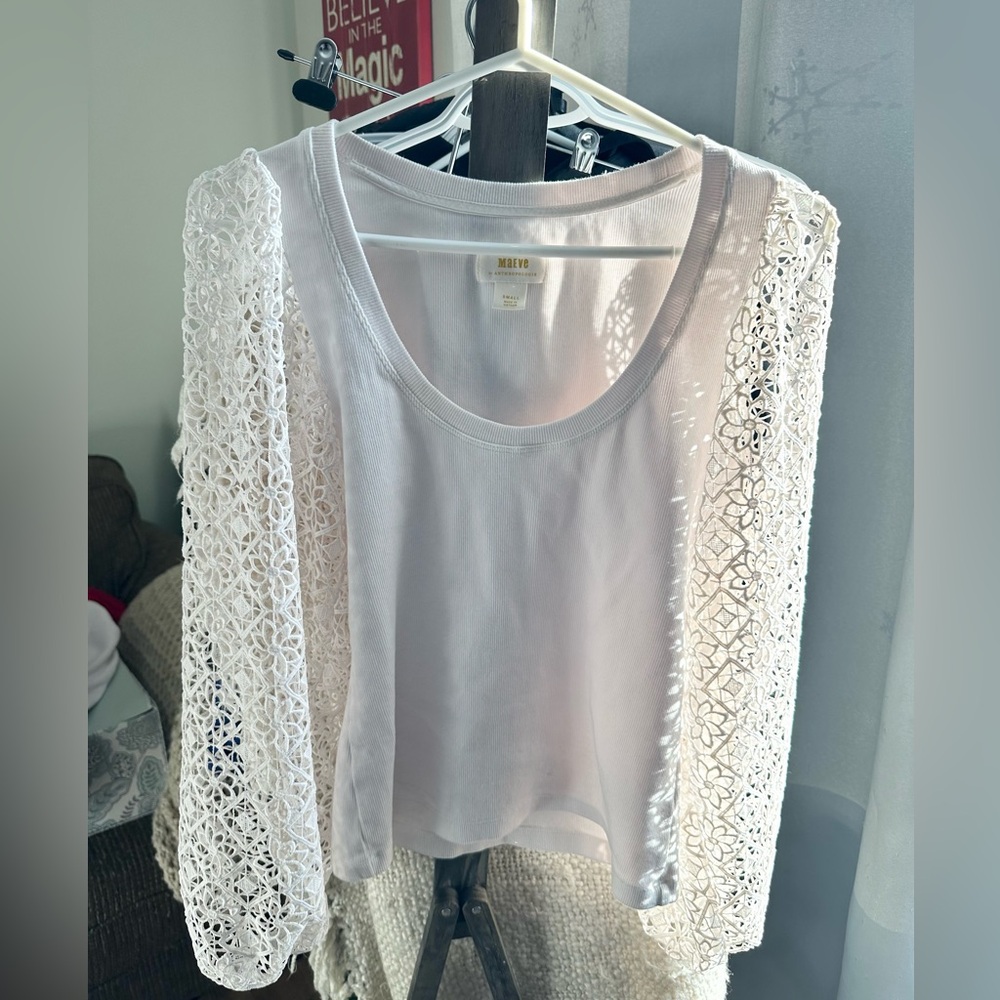 Anthropologie Cream Lace Sleeve Blouse. Size Small